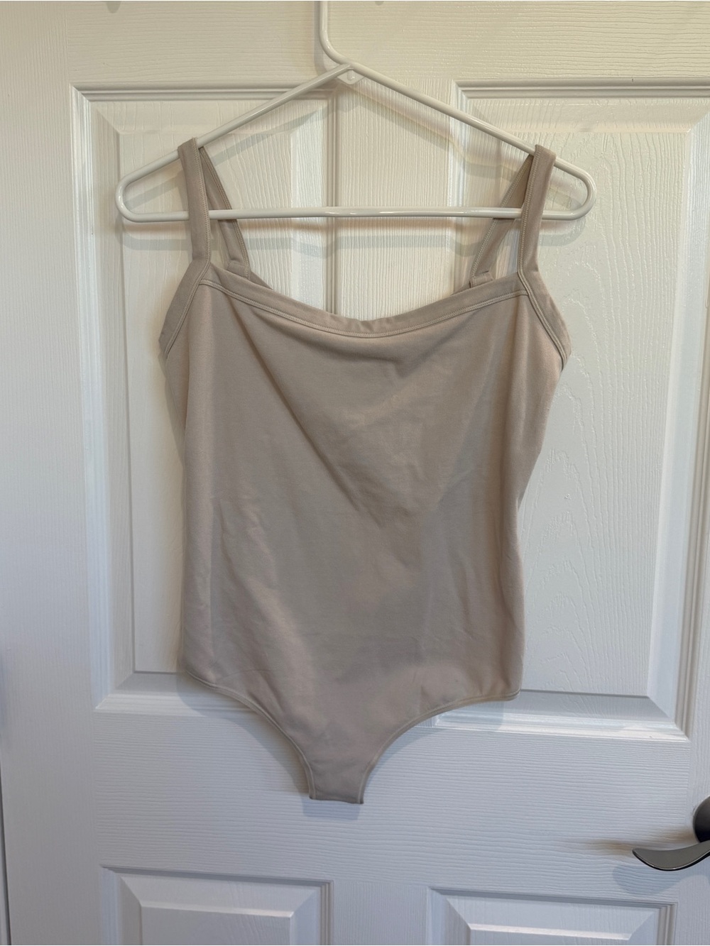 SKIMS Cotton Jersey Scoop Neck Bodysuit - Picture 4 of 7